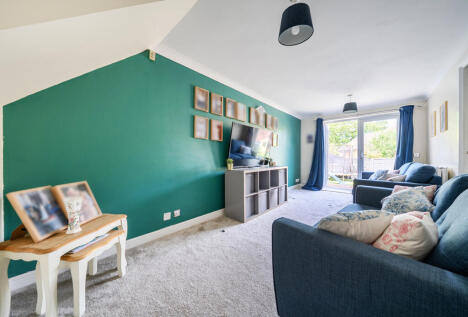 Ellan Hay Road, Bradley Stoke, Bristol, Gloucestershire, BS32