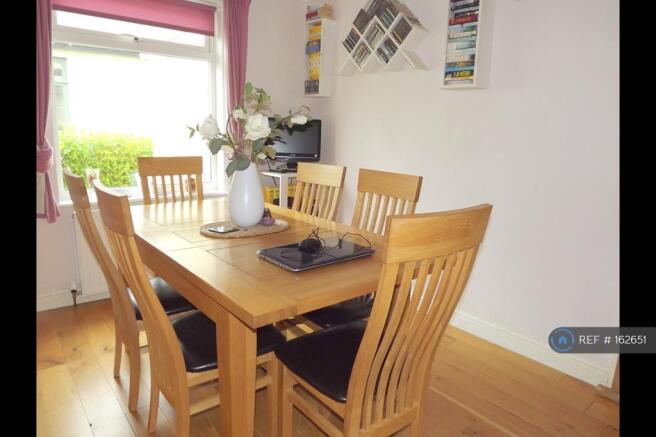 Diningroom (b)