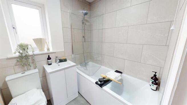 3 bed Semi-Detached for sale Image 8