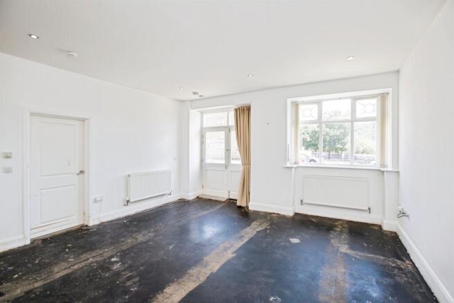 1 bed Apartment for sale Image 11