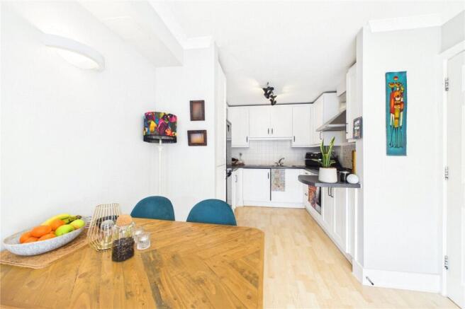 9, Evan Cook Close, London, SE15 photo 3