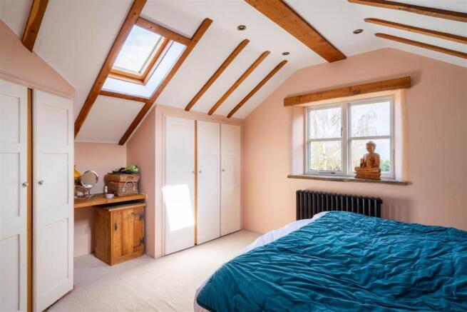 Bedroom1-4.jpg