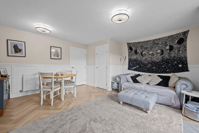 3 bed Semi-Detached for sale Image 7