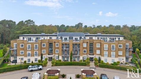 Kingswood, Ascot