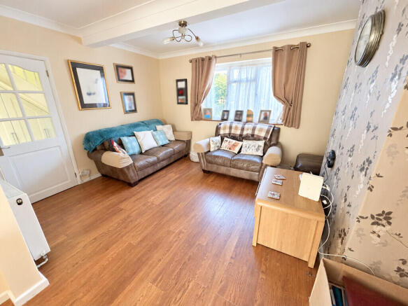 Lounge 1
