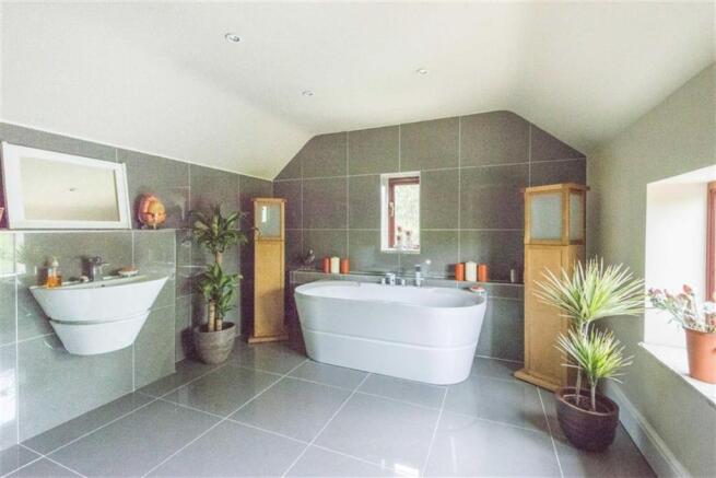 STUNNING  EN SUITE B