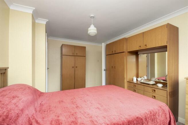 28 Linburn Grove14.jpg