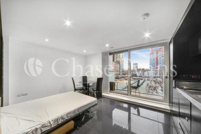 West Tower, Pan Peni