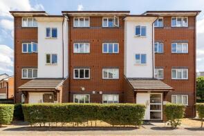 66, Goodwin Close, London SE16 3TL