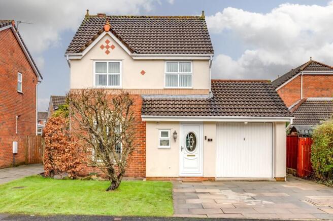 6 Skyes Crescent