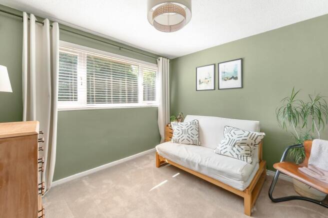 3 bed Terraced for sale Image 9