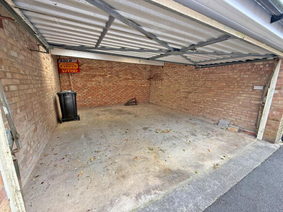 2 bed Apartment for sale Image 9