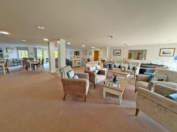 1 bed Ground Flat for sale Image 8