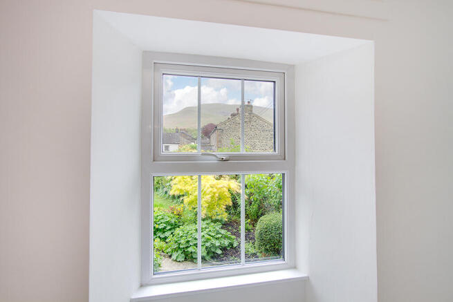 2 bed House for sale Image 8