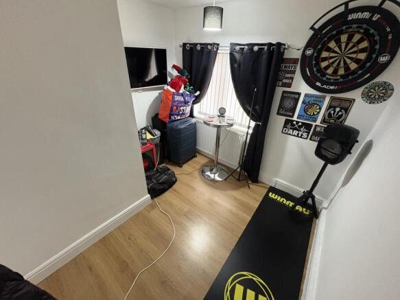 3 bed Terraced for sale Image 11
