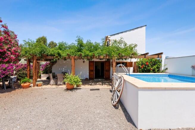 Swimming pool (2)