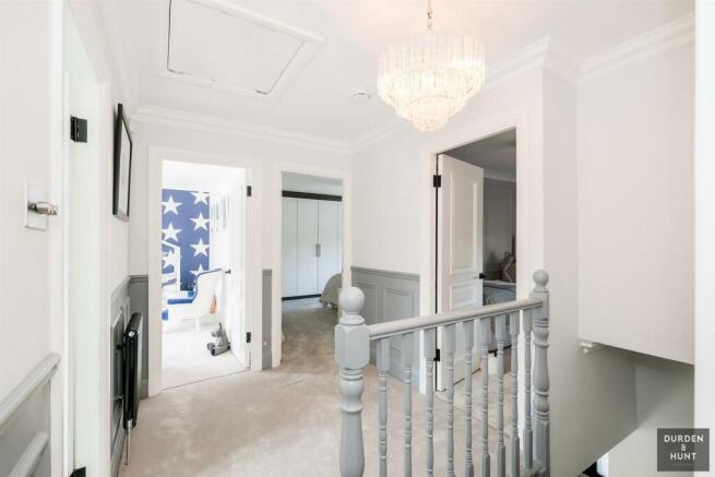lyndhurst rise-19_1.jpg