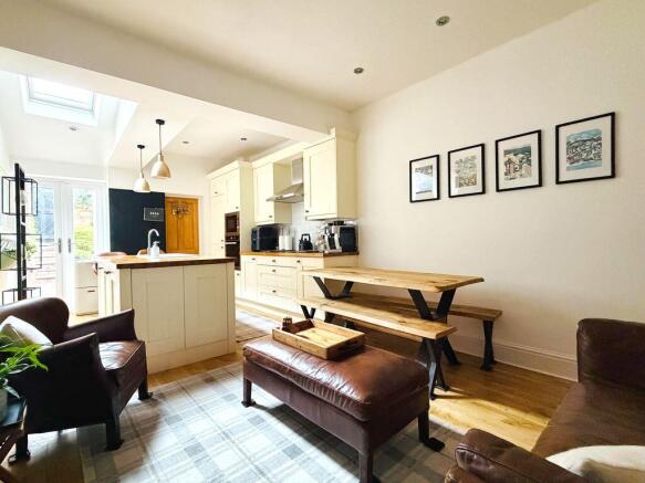 2 bed Terraced for sale Image 10