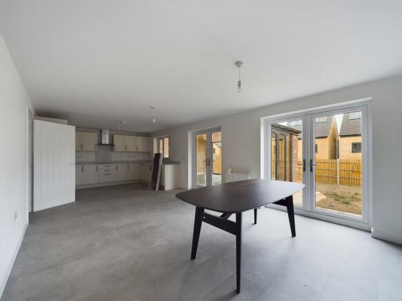 CAM02060G0-PR0280...