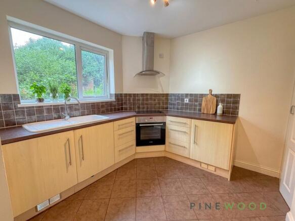 Laurel Avenue, Mansfield, NG18 photo 4