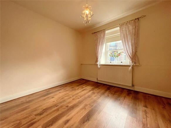 2 bed Terraced for sale Image 6