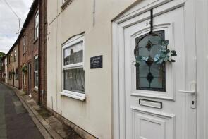 34, Main Street, Hull HU12 8UA