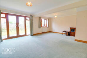25a, Village Green Avenue, Westerham TN16 3LL