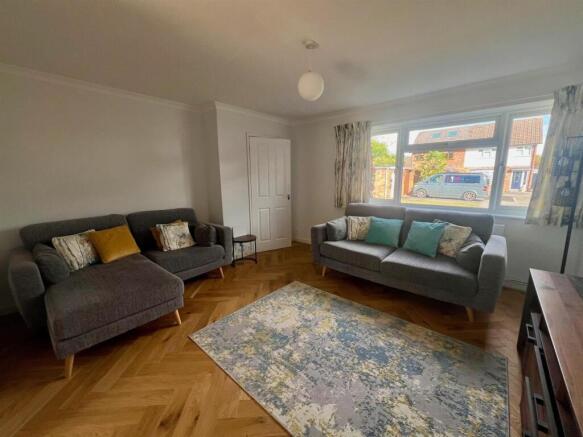 Living Room.jpg