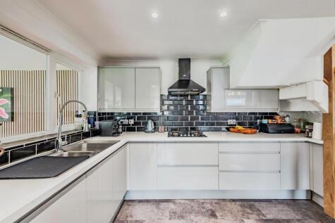 Calluna Drive, Copthorne, Crawley