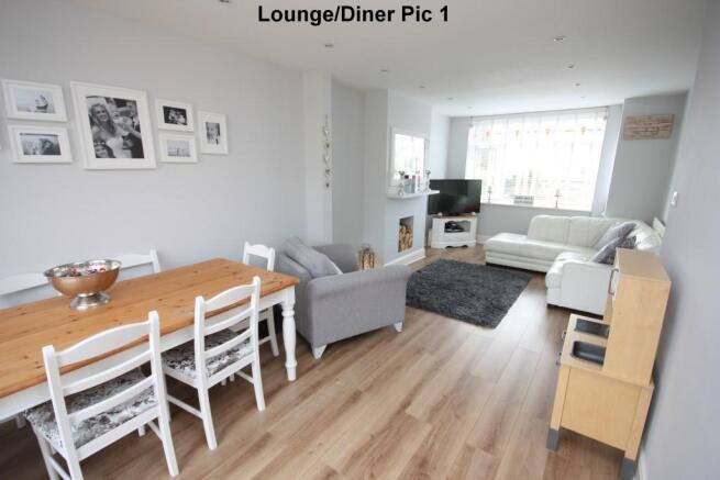 Lounge Pic 1