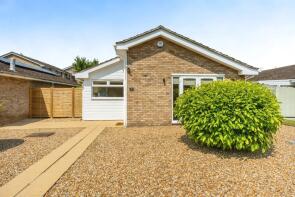 40, Hickling Close, Bedford MK40 4NA