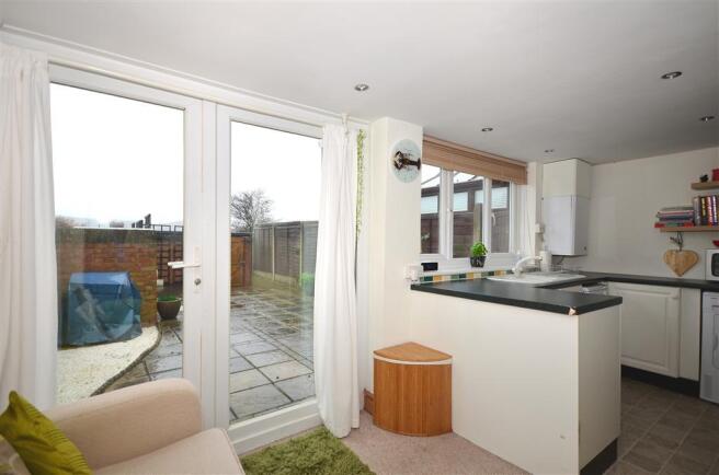 Kitchen/Breakfast Area