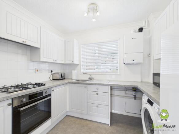 EweMove Estate Agents Basingstoke - Paterson Close