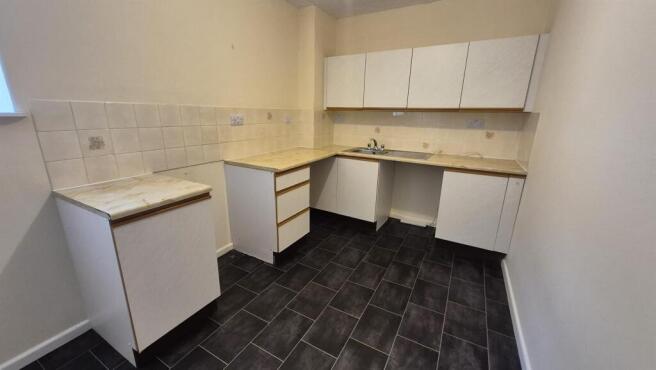 F4-9MS Kitchen 4.jpeg