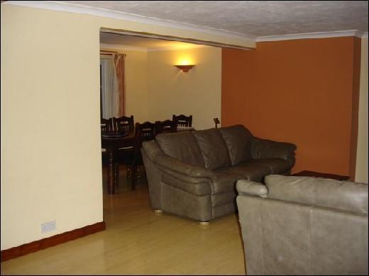 Lounge & Dining area
