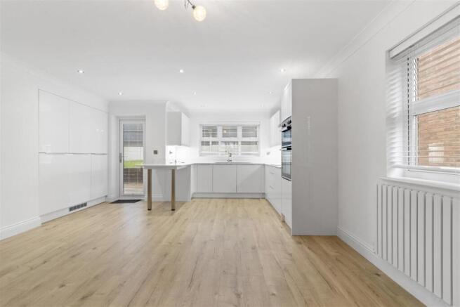 Kitchen/Dining Room
