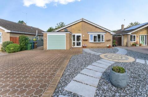 Elwyndene Road, March