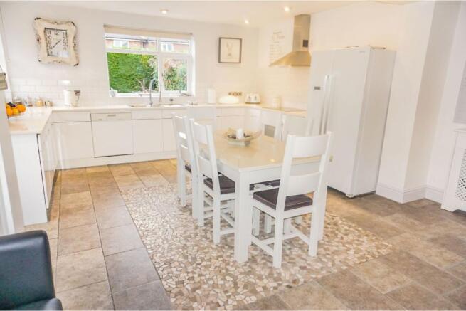 Kitchen/Breakfast