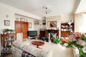 48, Buckingham Close, Enfield EN1 3JG