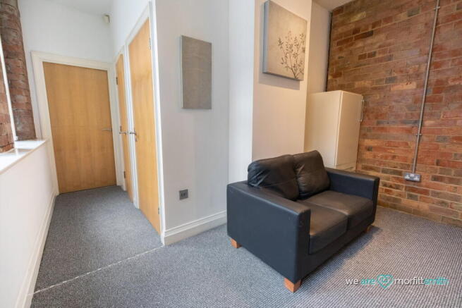 1 bed Apartment to rent Image 4