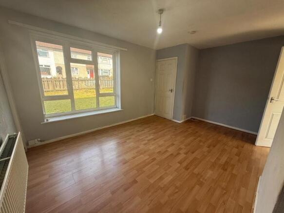 JENKINS FRONT ROOM.jpeg