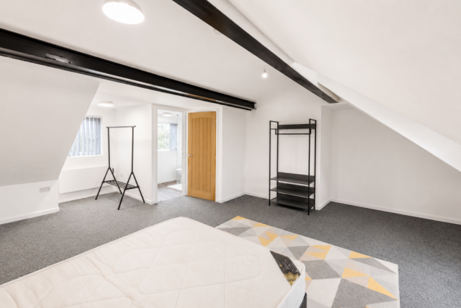 2 bed Apartment to rent Image 7