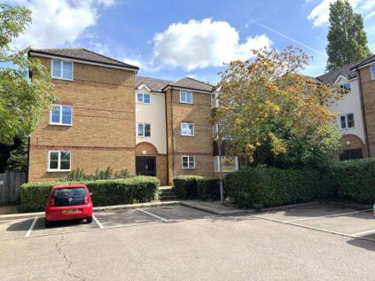 Chagny Close, Letchworth Garden City, SG6