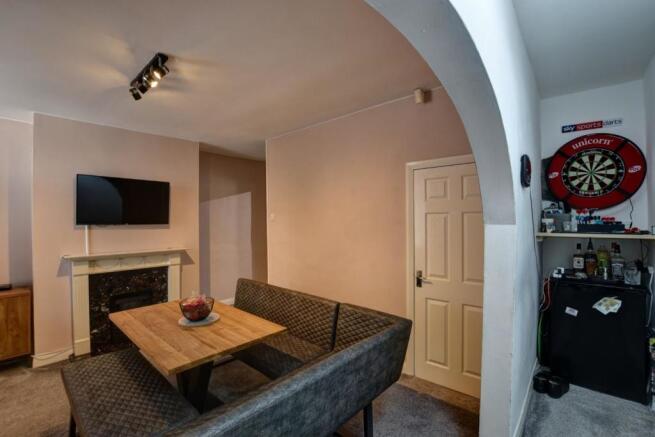 Diningroom.jpg