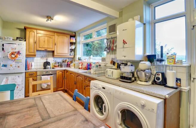 KITCHEN/DINER