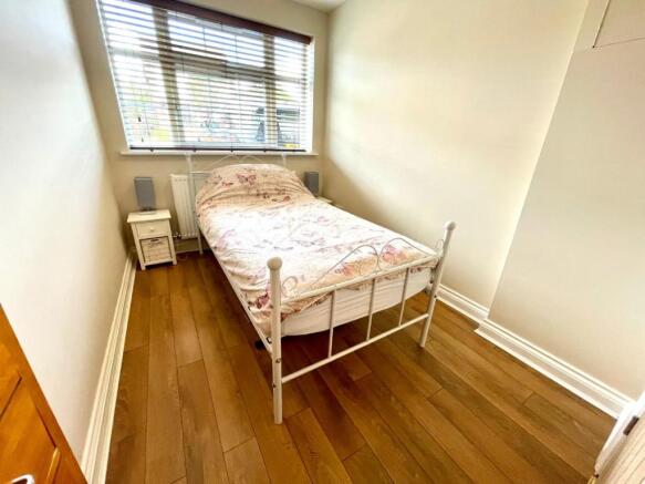 Bed 5.jpg