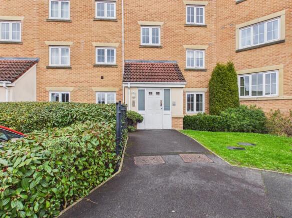 CAM03729G0-PR0261-STILL017