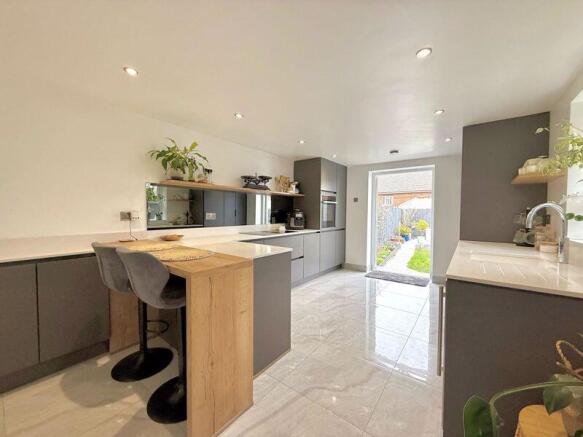 Kitchen/Breakfast Room