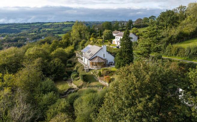 Cwmwl Yr Allt, Llandysul, SA44 4RN photo 3