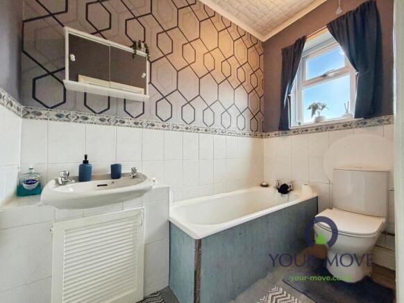 3 bed Terraced for sale Image 10